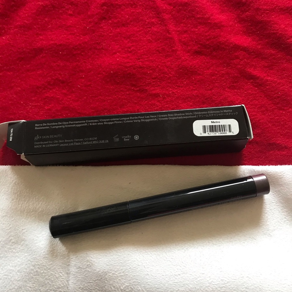 New GLO Skin Beauty CREAM STAY SHADOW STICK Metro - Picture 9 of 11
